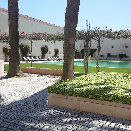 Refugio, Apartamento Triplex No Convento Das Bernardas Em * Тавира